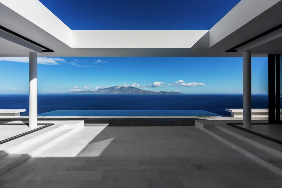 Silver House In Greece Upon The Project Of Dwek Architects Studio 12