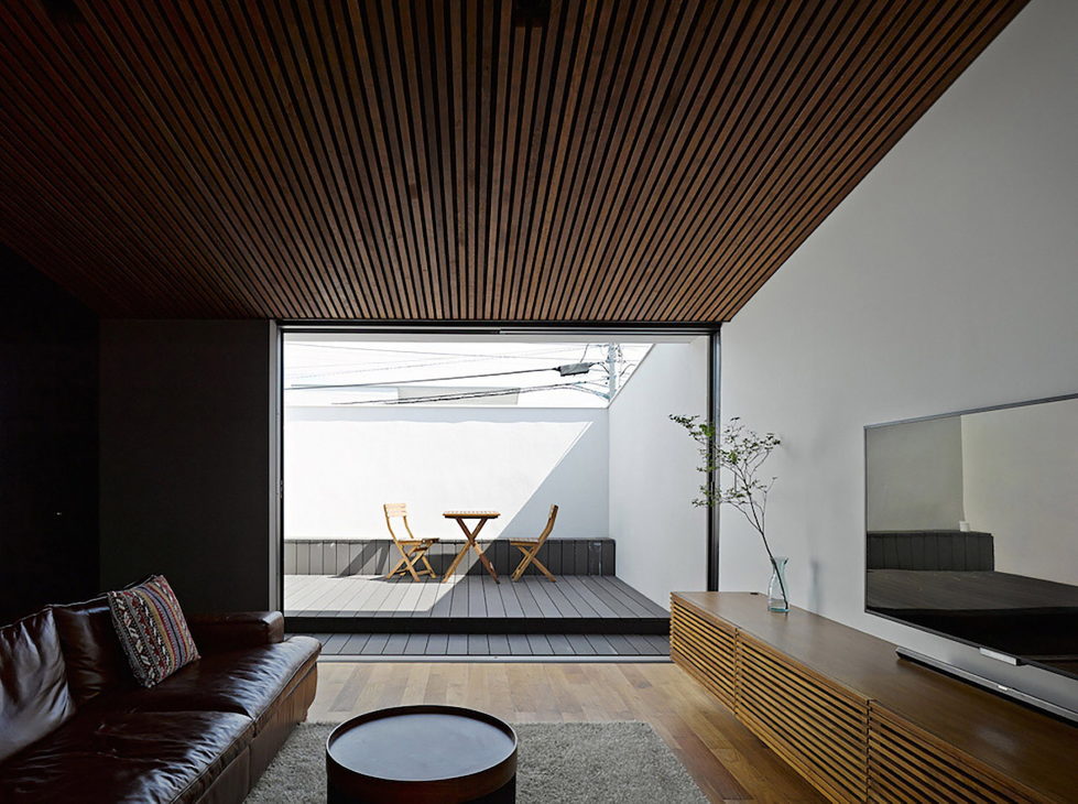 The Wave house by the APOLLO Architects & Associates studio 4