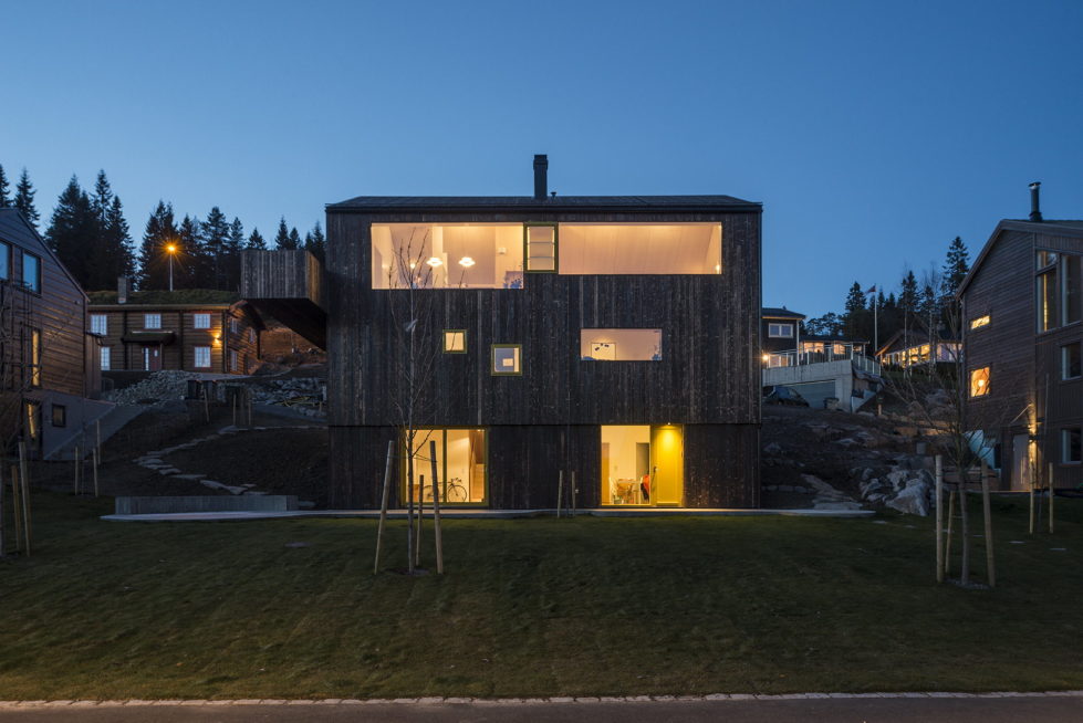 The house Linnebo overlooking Oslo by the project of Schjelderup Trondahl Arkitekter studio 21