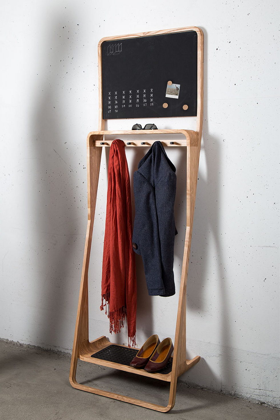 The organizer Leaning Loop for clothes, shoes and small things 1