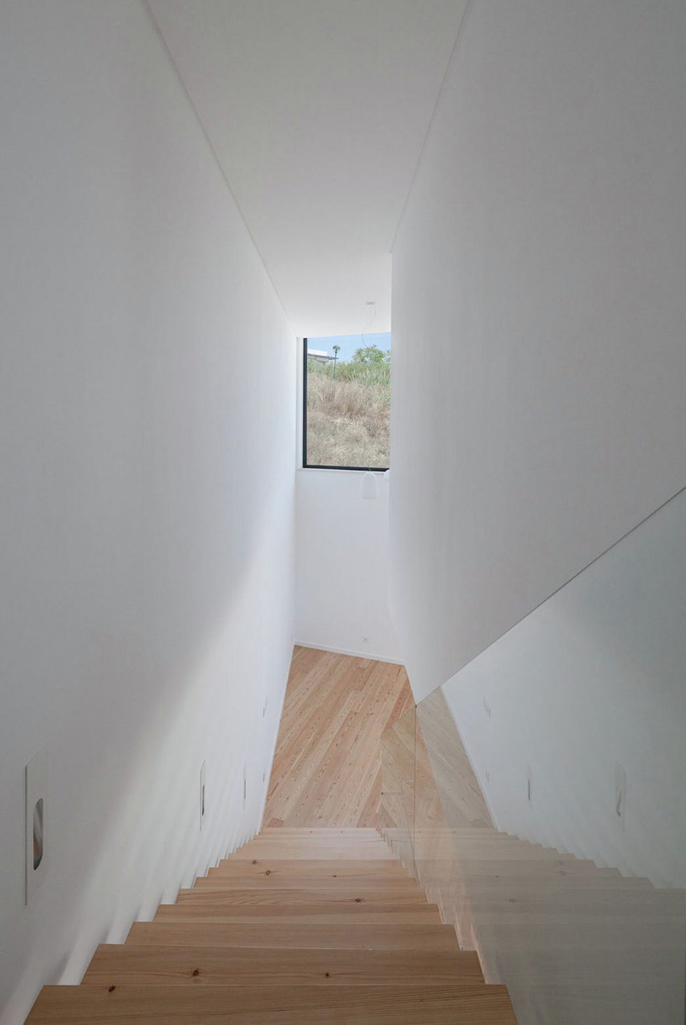 JC House Villa At The Suburb Of Lisbon, Portugal, Upon The Project Of JPS Atelier 16