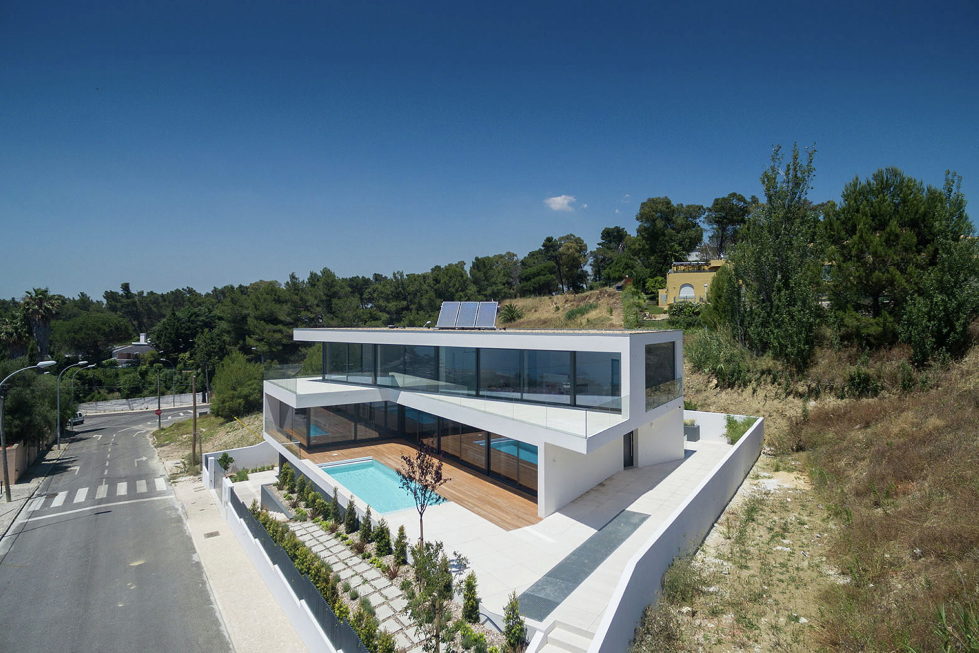JC House Villa At The Suburb Of Lisbon, Portugal, Upon The Project Of JPS Atelier 2