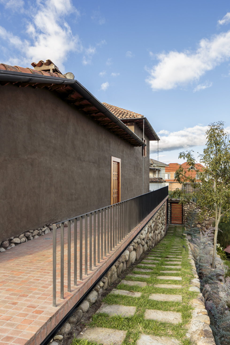 Shape Loma house in Cuenca by architect Ivan Andres Quizhpe 14