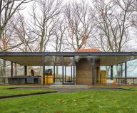 The Glass House in Connecticut 2
