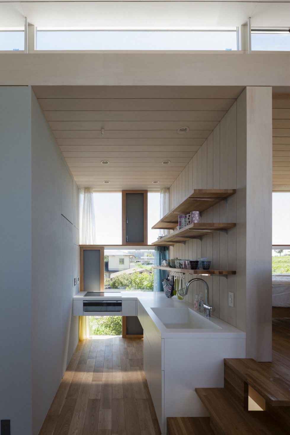 The family idyll in Japan from the Ihrmk studio 4