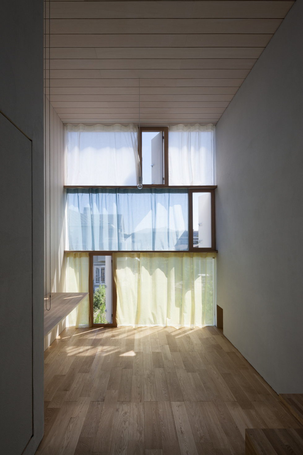The family idyll in Japan from the Ihrmk studio 6