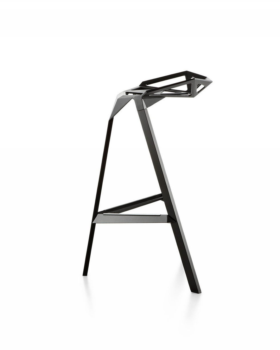 Three-dimensional chairs Stool_One 4