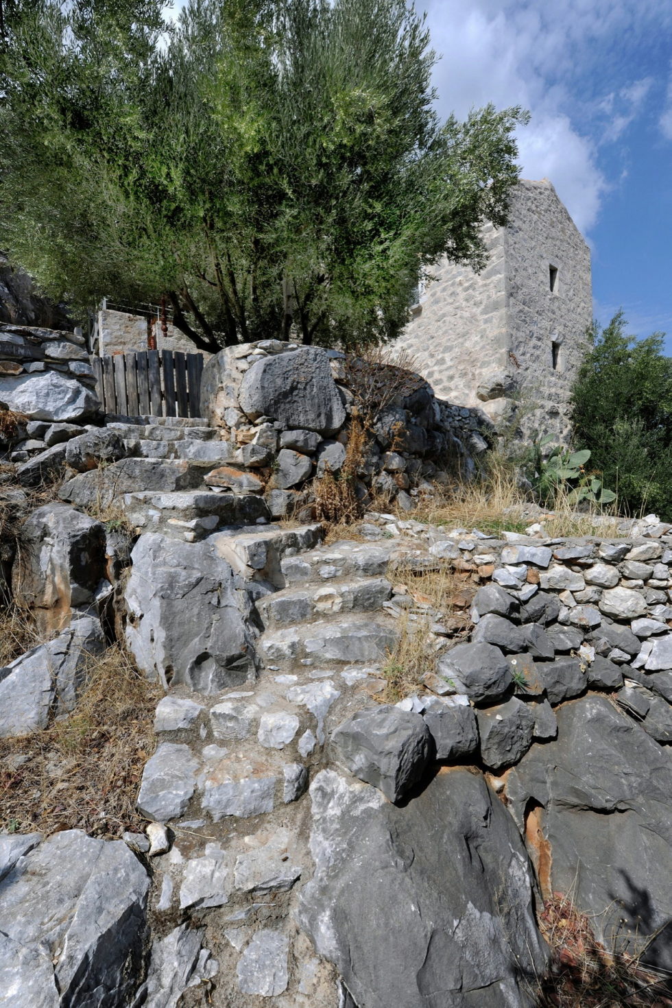 Mani Tower House In Greece From Z-level Studio 6