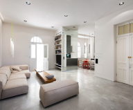 Three-bedroom apartment in Tel Aviv by Chiara Ferrari Studio 10