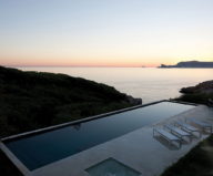 The House In Provence Overlooking The Sea From Bruno Erpicum Partners 11
