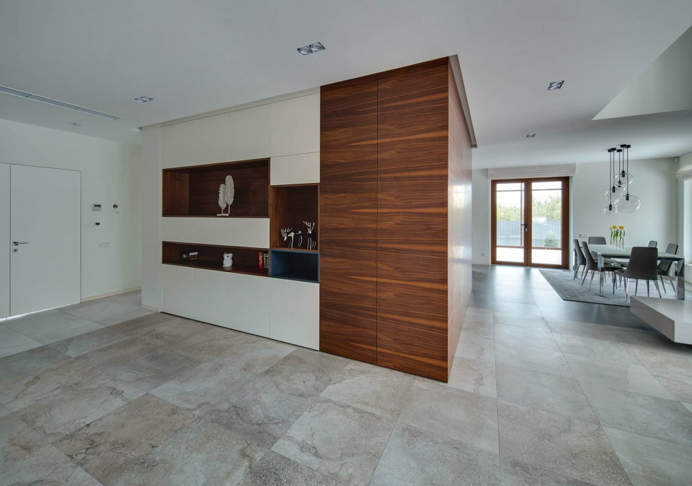 Combination of Gray and Brown color in the interior