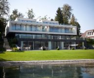 The luxury villa on the lake in Austria 1