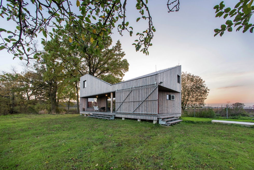 Zilvar The Modern House In Czech Village From ASGK Design Studio 15