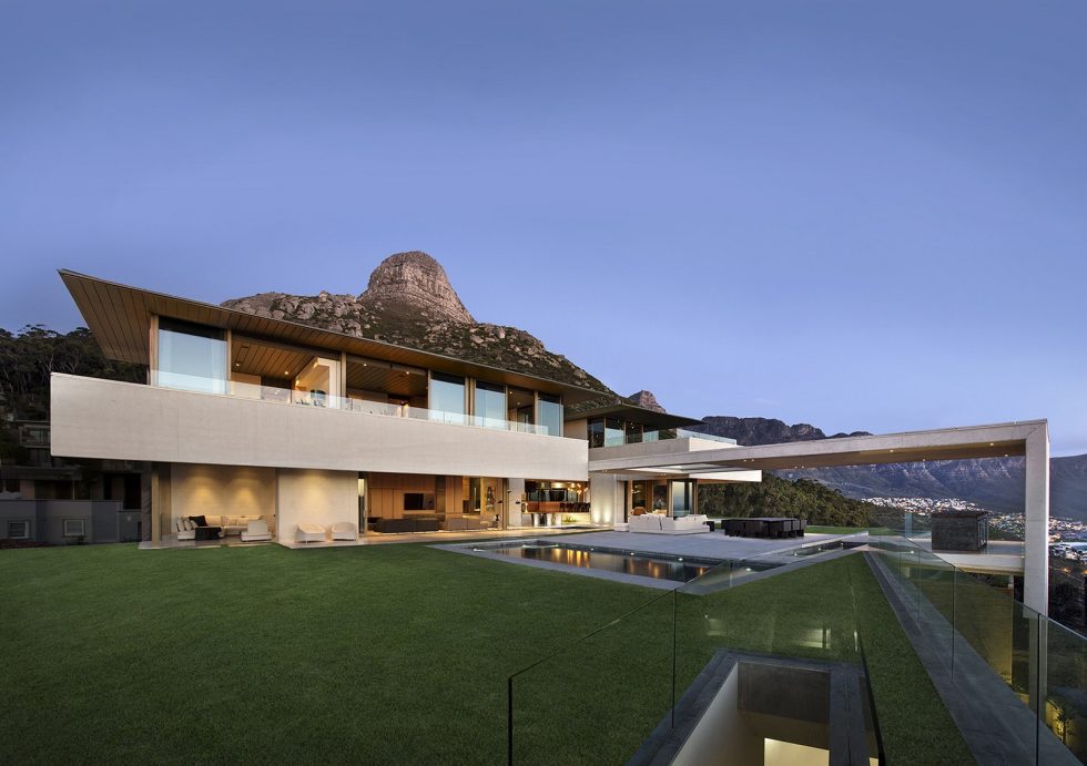 OVD 919 Villa At The Root Of Lion Head Mountain In South Africa From SAOTA Studio 6