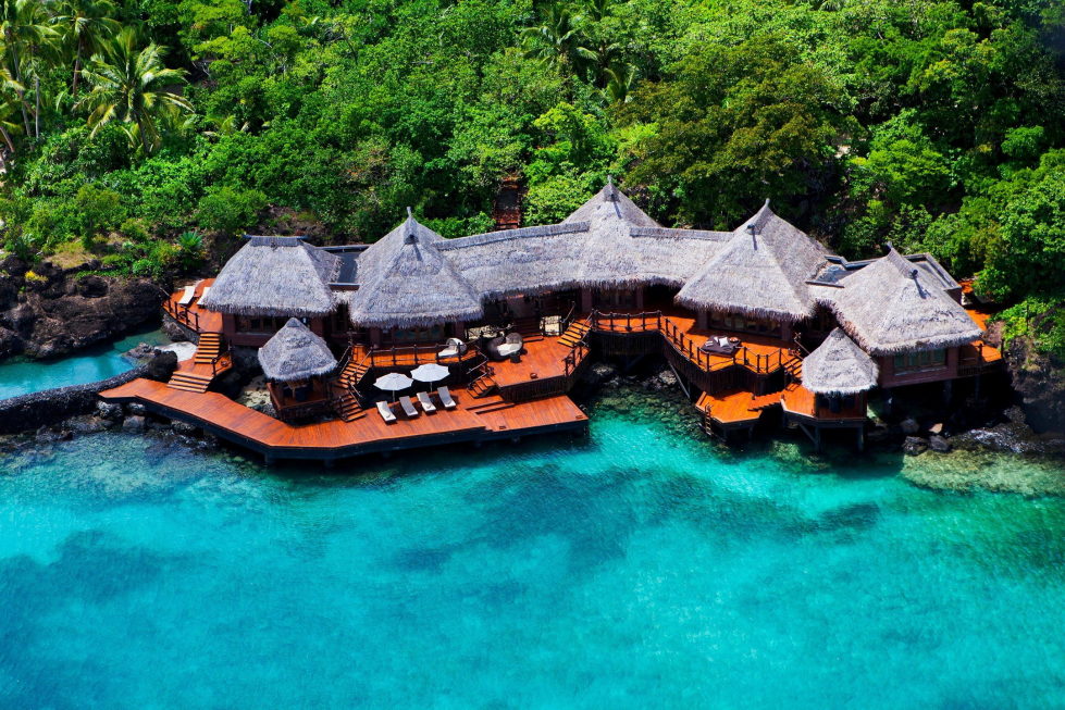 hotel-at-the-picturesque-private-laucala-island-in-the-pacific-ocean-17
