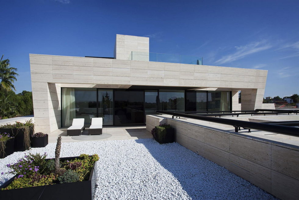 s-v-house-in-spain-from-a-cero-3