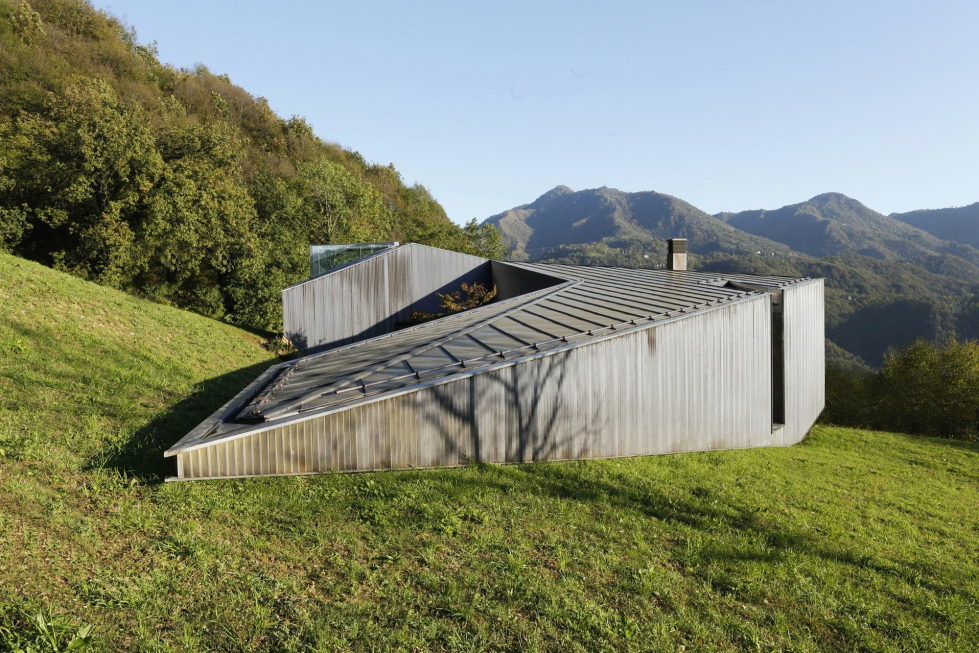 the-alpine-residence-in-italy-13
