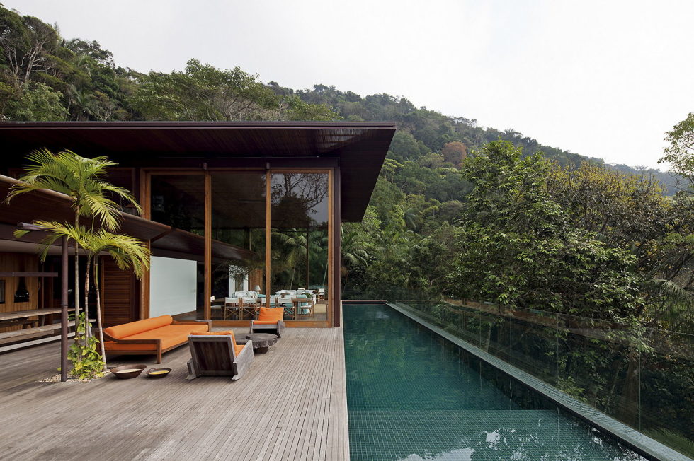 the-residence-in-the-tropical-forest-brazil-3