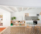 reconstruction-of-the-apartment-at-a-residential-district-in-barcelona-2