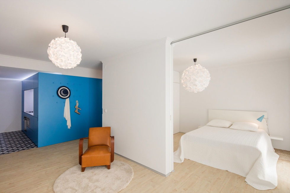 small-apartment-reconstruction-in-portugal-12
