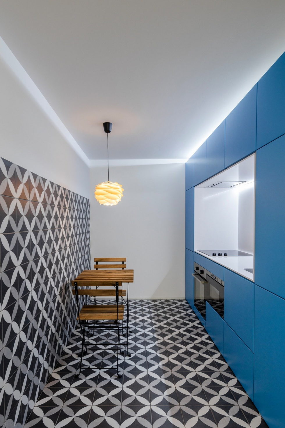 small-apartment-reconstruction-in-portugal-5