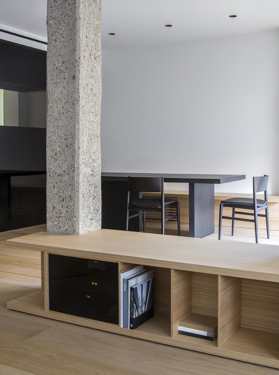 The Apartment with Sliding Panels in Valencia 2