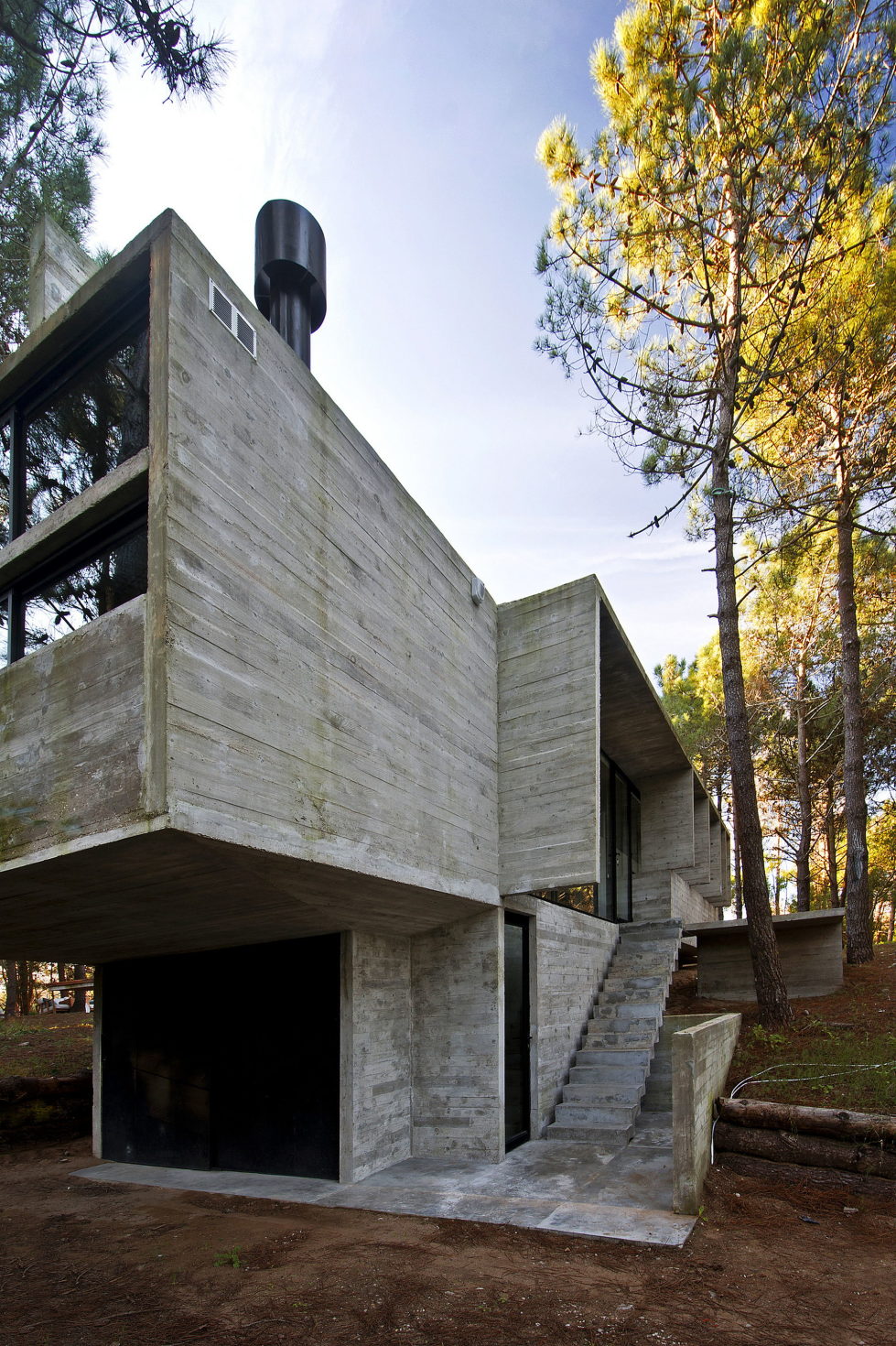 the-concrete-house-for-a-family-in-argentina-16
