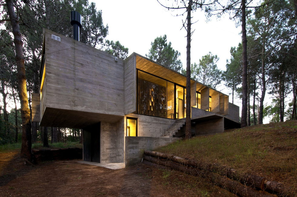 the-concrete-house-for-a-family-in-argentina-18