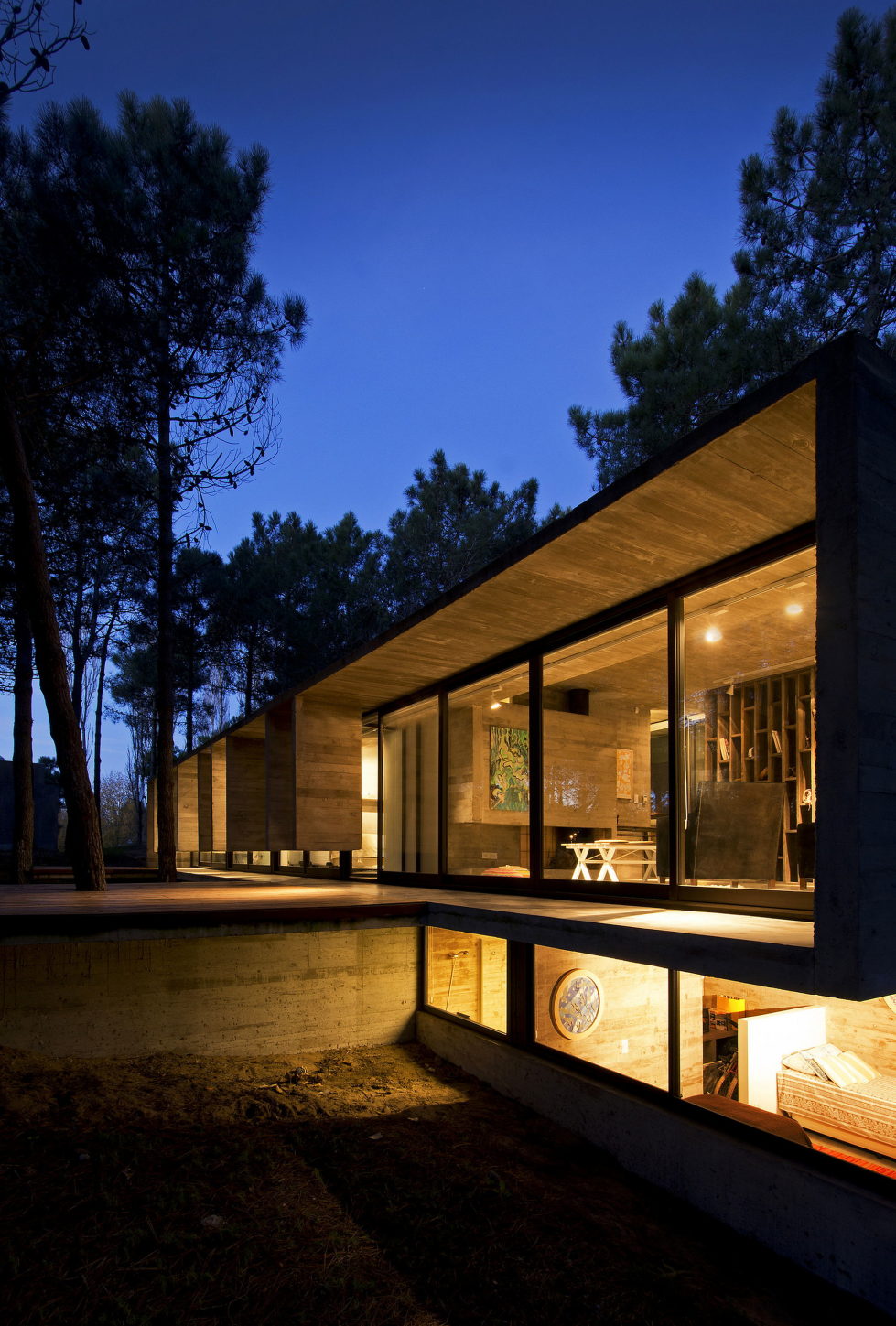 the-concrete-house-for-a-family-in-argentina-3