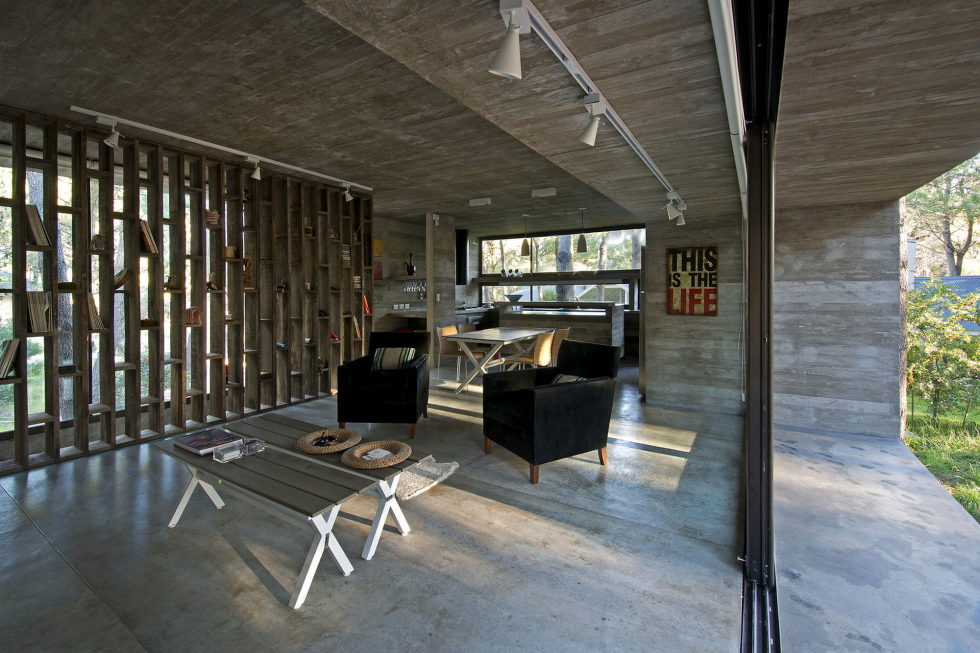 the-concrete-house-for-a-family-in-argentina-8
