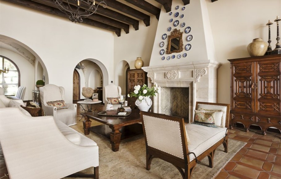 Mediterranean-Style living room design - An approximate set of furniture