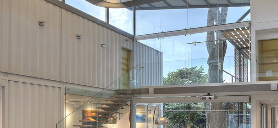 Spacious house in Costa Rica of eight containers