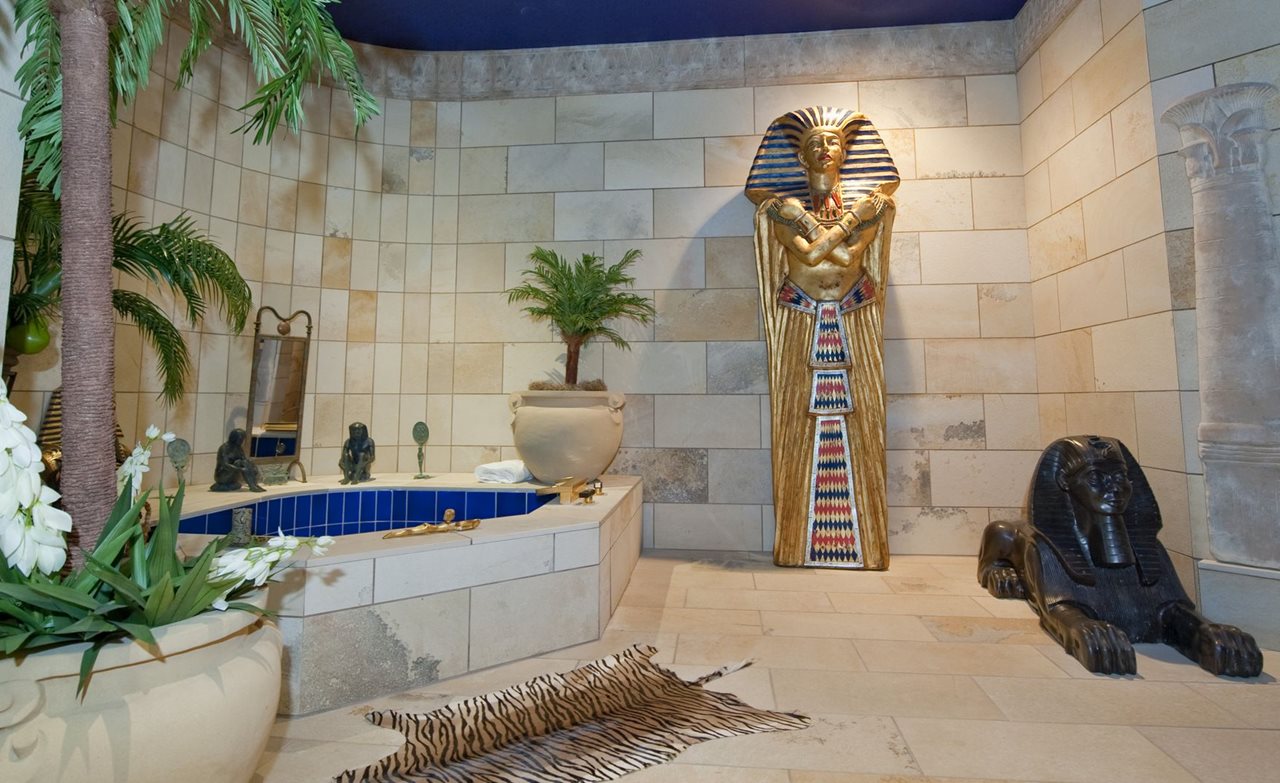 Egyptian Style Interior Bathroom 