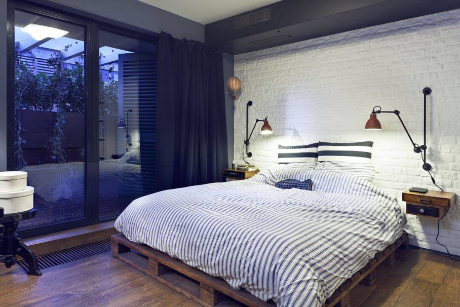Attic Apartment - Bedroom