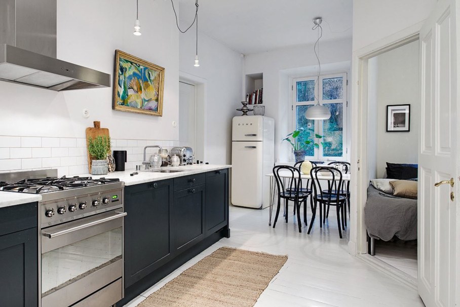 Goteborg's Apartment - spacious kitchen