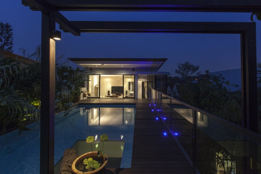 Tan's Garden Villa in Singapore - pretty pool
