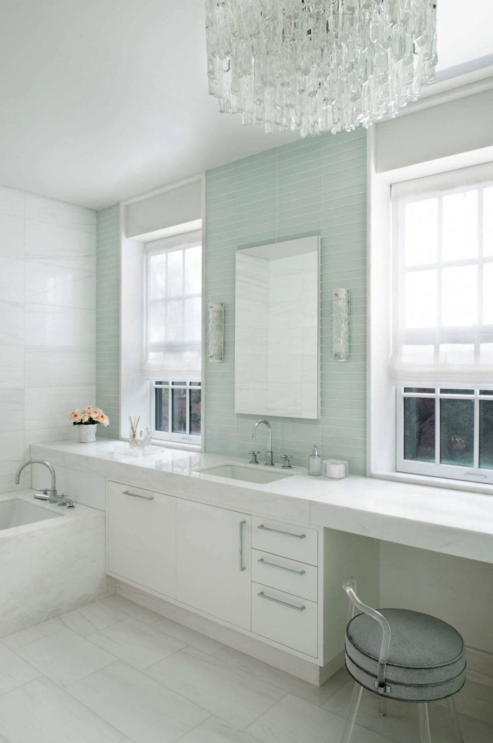 New York townhouse in a mixed style - bathroom 2