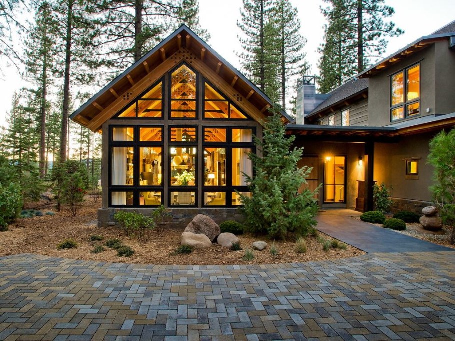 Out-Of-Town Cottage, Located In The Woods - Facade 4