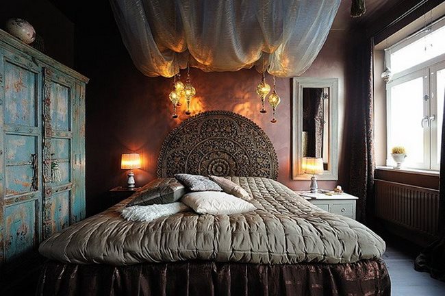 apartments-stockholm-design-bedroom-huge-bed