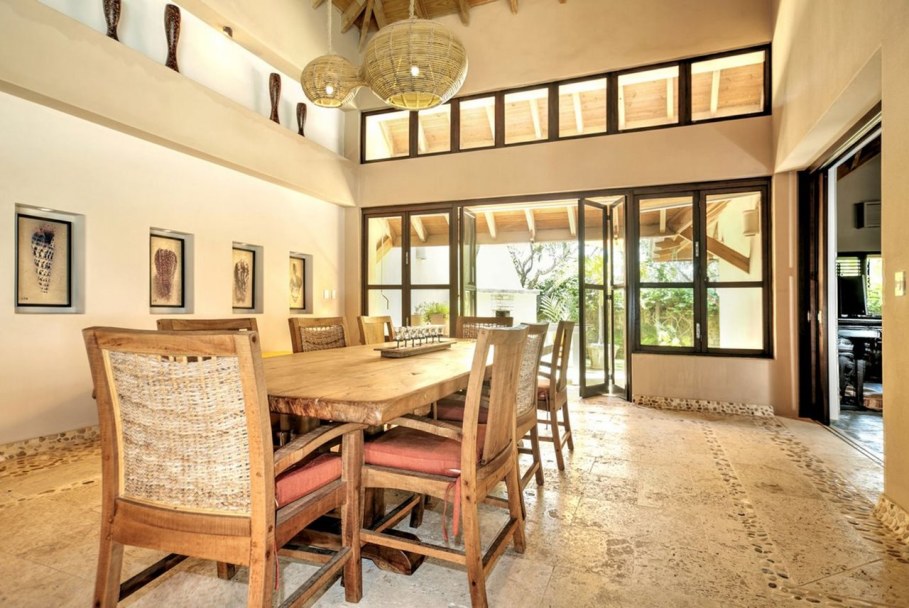 Onshore Villa At The Dominican Republic - Dining room