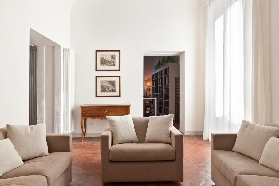 Renovation Of The Former Monastery Building in Tuscany - Living room