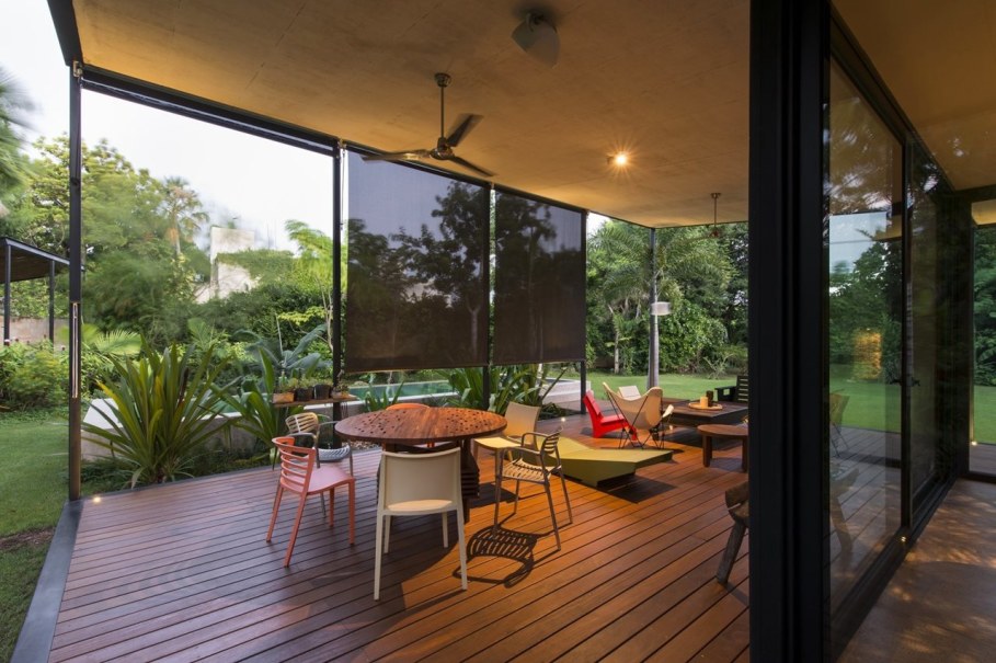 Energy-Saving Itzimna House in Mexico - terrace