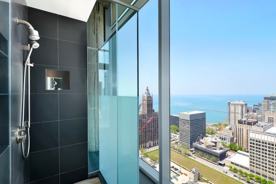Penthouse Hi-Rise with panoramic view of Chicago - Bathroom 2