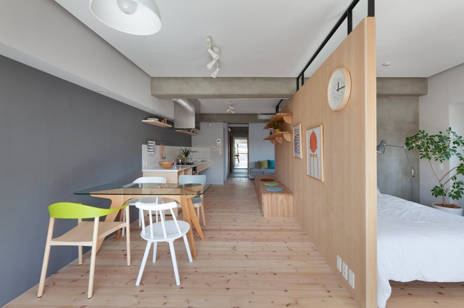 The apartment renovation from a Sinato studio in Yokohama - Dining room