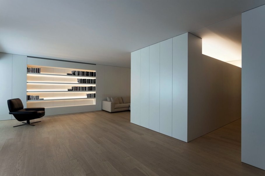 The house in the style of minimalism in Valencia - Home library