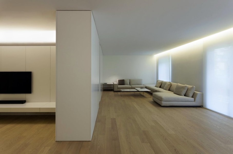 The house in the style of minimalism in Valencia - Living room and TV