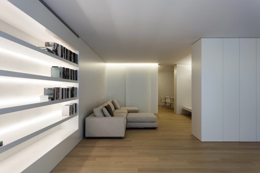 The house in the style of minimalism in Valencia - Open space