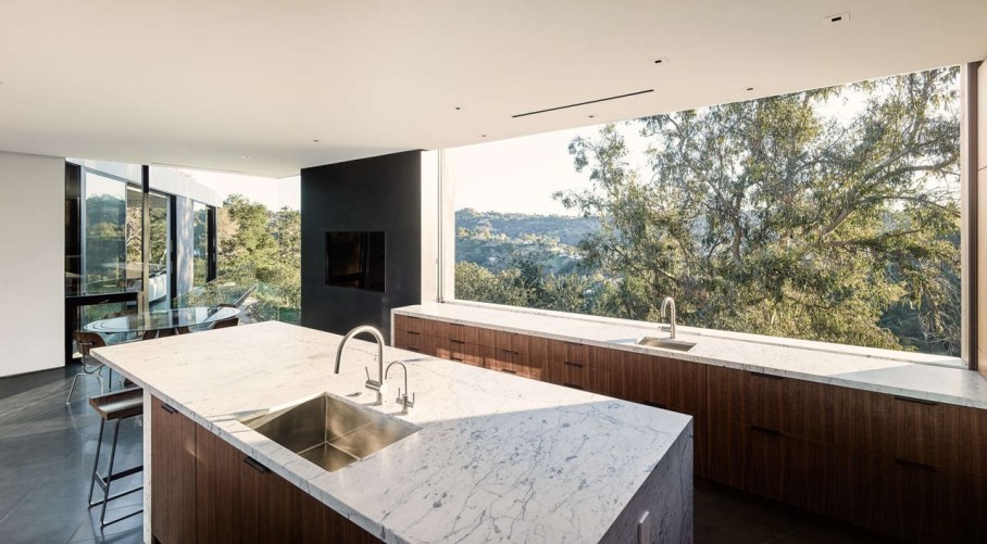 The private house Oak Pass in California by Walker Workshop - Kitchen island