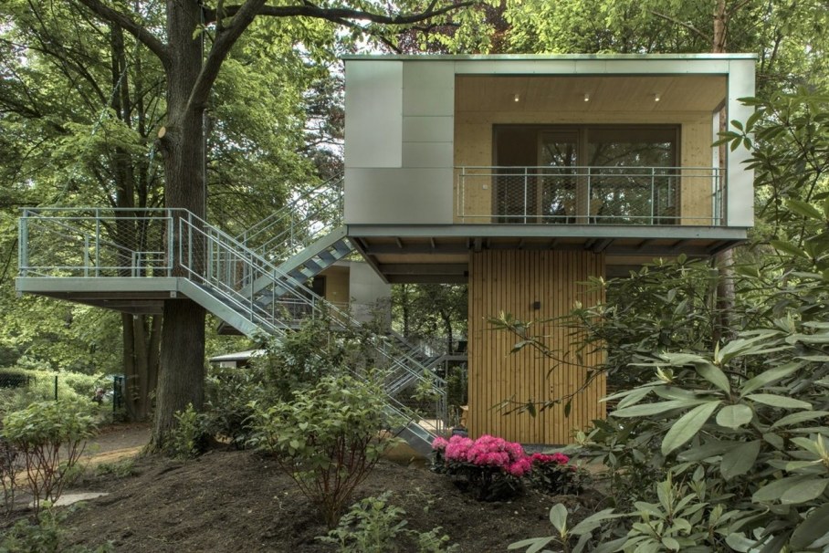 Urban Treehouse by Baumraum - exterior