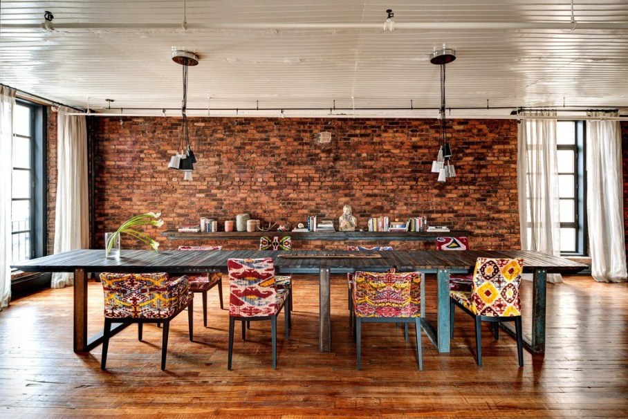Loft from a former clothing factory in New York, dining room